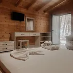 Kompleksi Algedi Hotel *