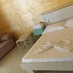 Kompleksi Algedi Hotel Zvernec