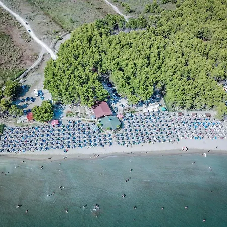 Kompleksi Algedi Hotel Zverneci